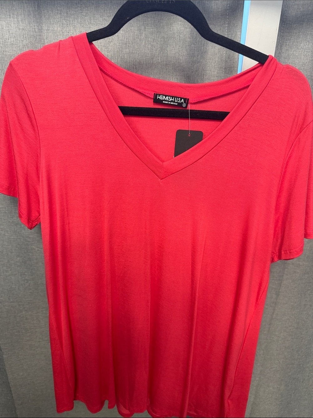 HEIMISH USA V-Neck Short Sleeve Tee in Coral Red